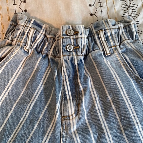 PacSun High Waisted Shorts - Picture 2 of 7